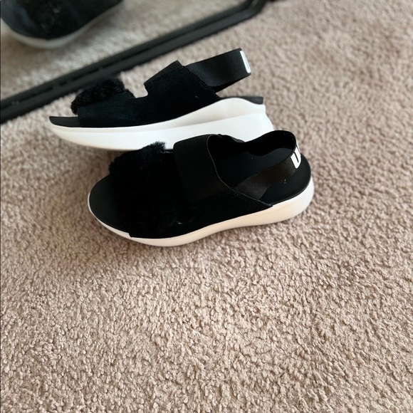 Ugg platform Black and white Sandals - Picture 8 of 12